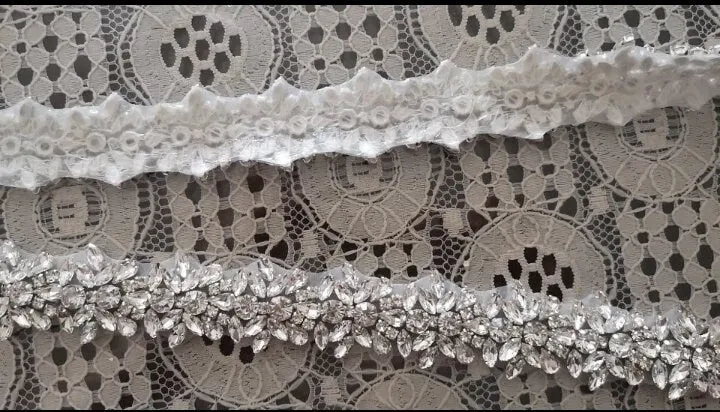 1 yard sparkling SILVER GOLD or rosegold rhinestone embellishment chain trimming  by Crystal Wedding UK
