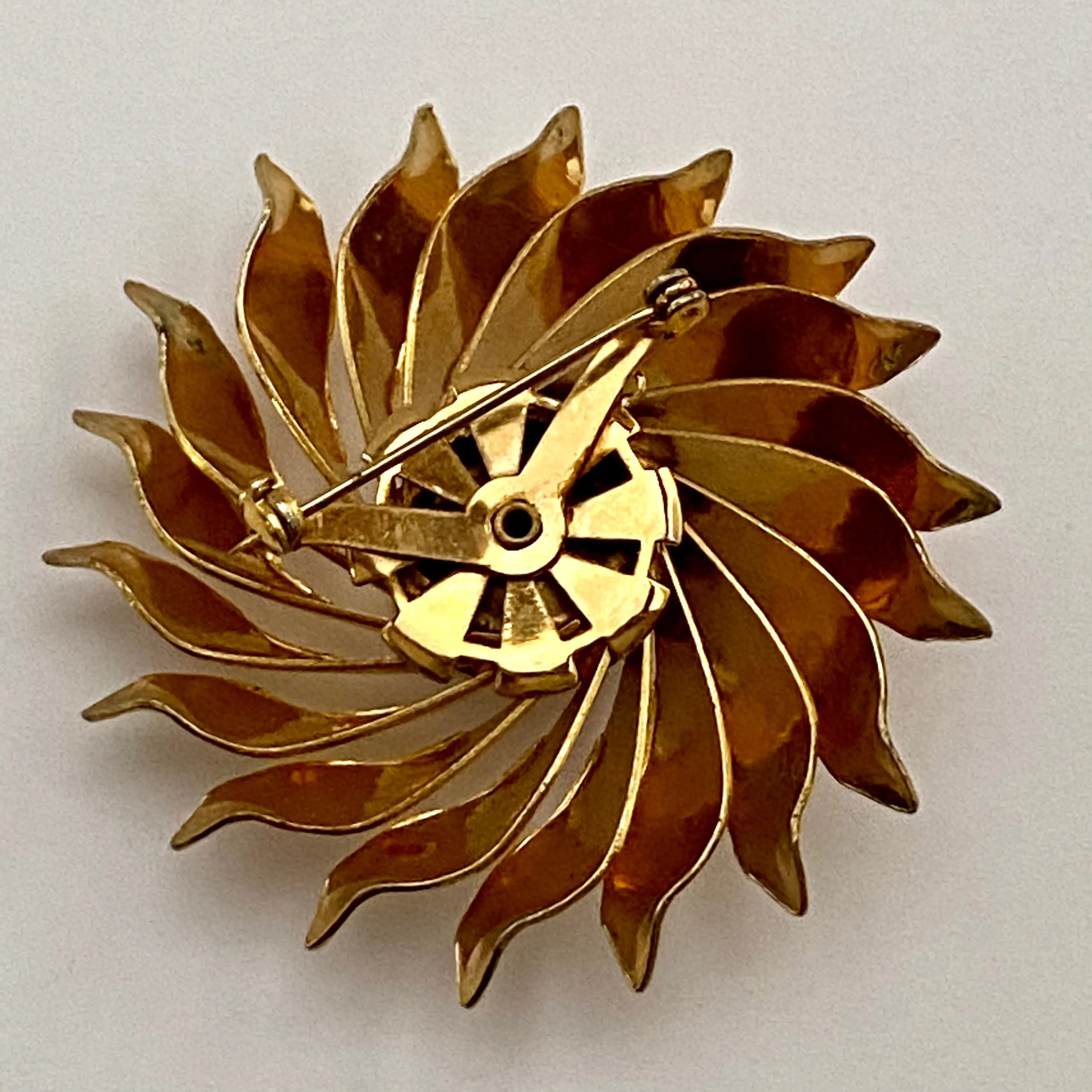 1960s Gold-Tone Flower Brooch
