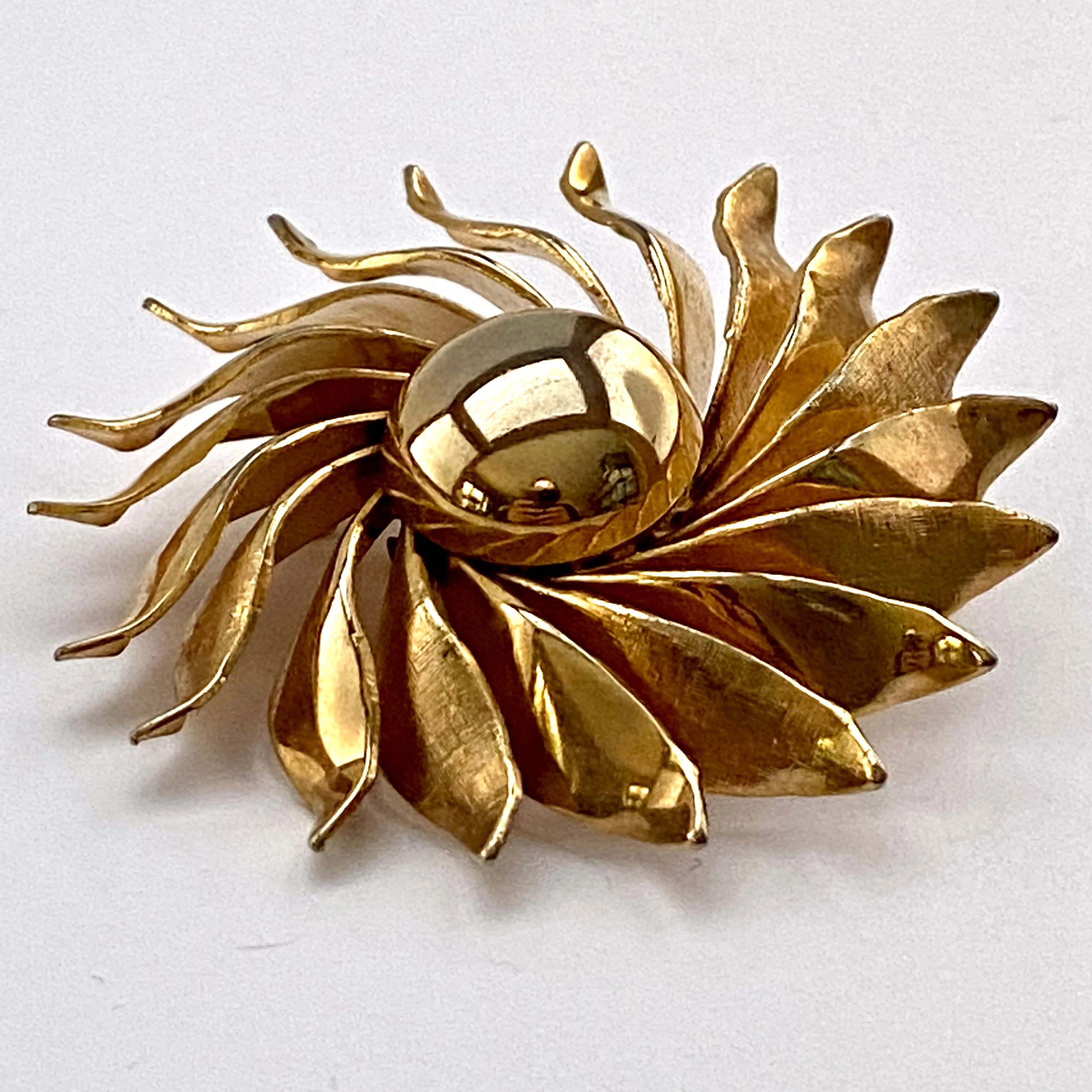 1960s Gold-Tone Flower Brooch