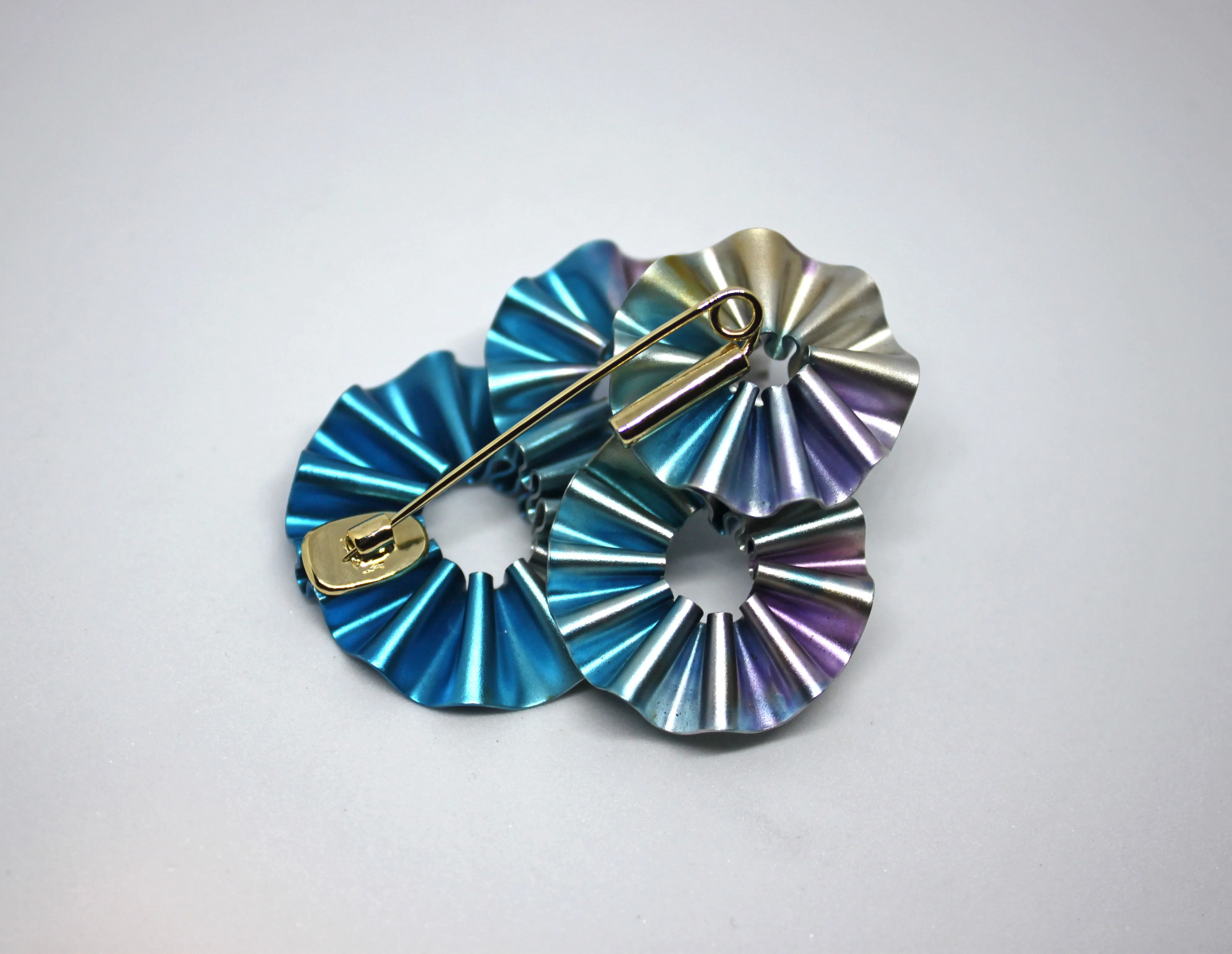 CABO | Brooch | Mermaid's Tail Scale Brooch