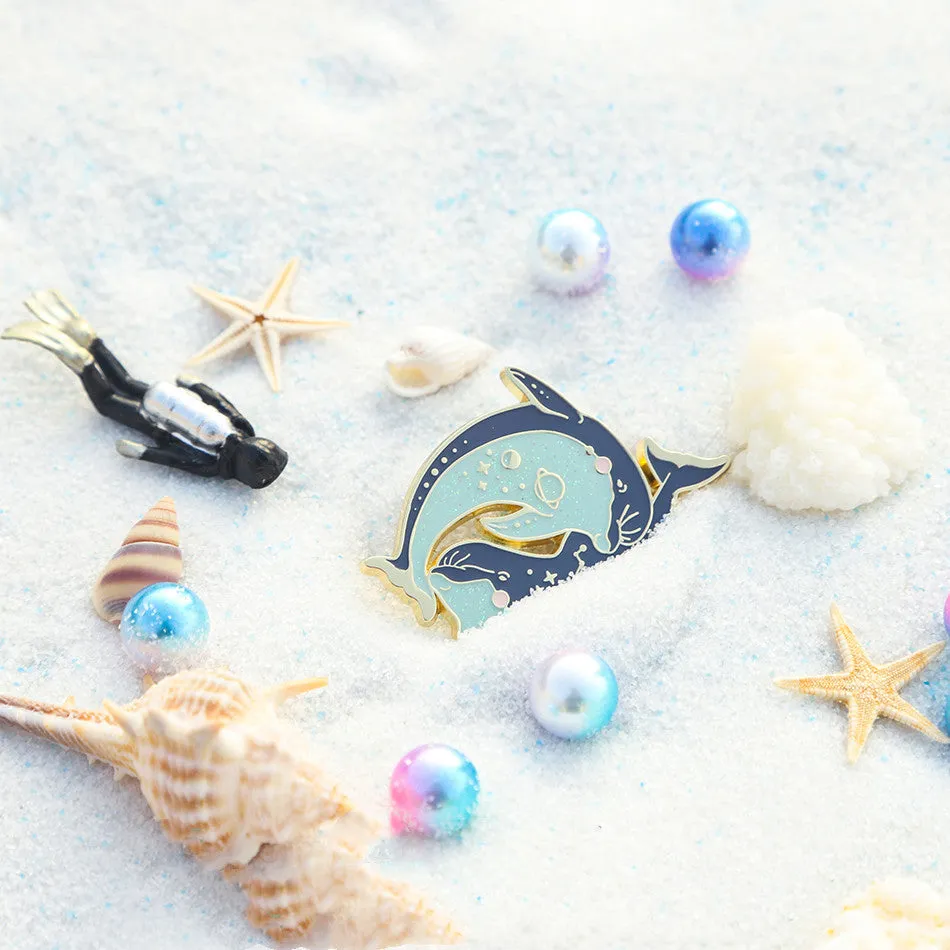 Cool Things Sneak Pisces Metal Badge Original Design Brooch Fashion Creative Personality Jewelry Dolphin Gift