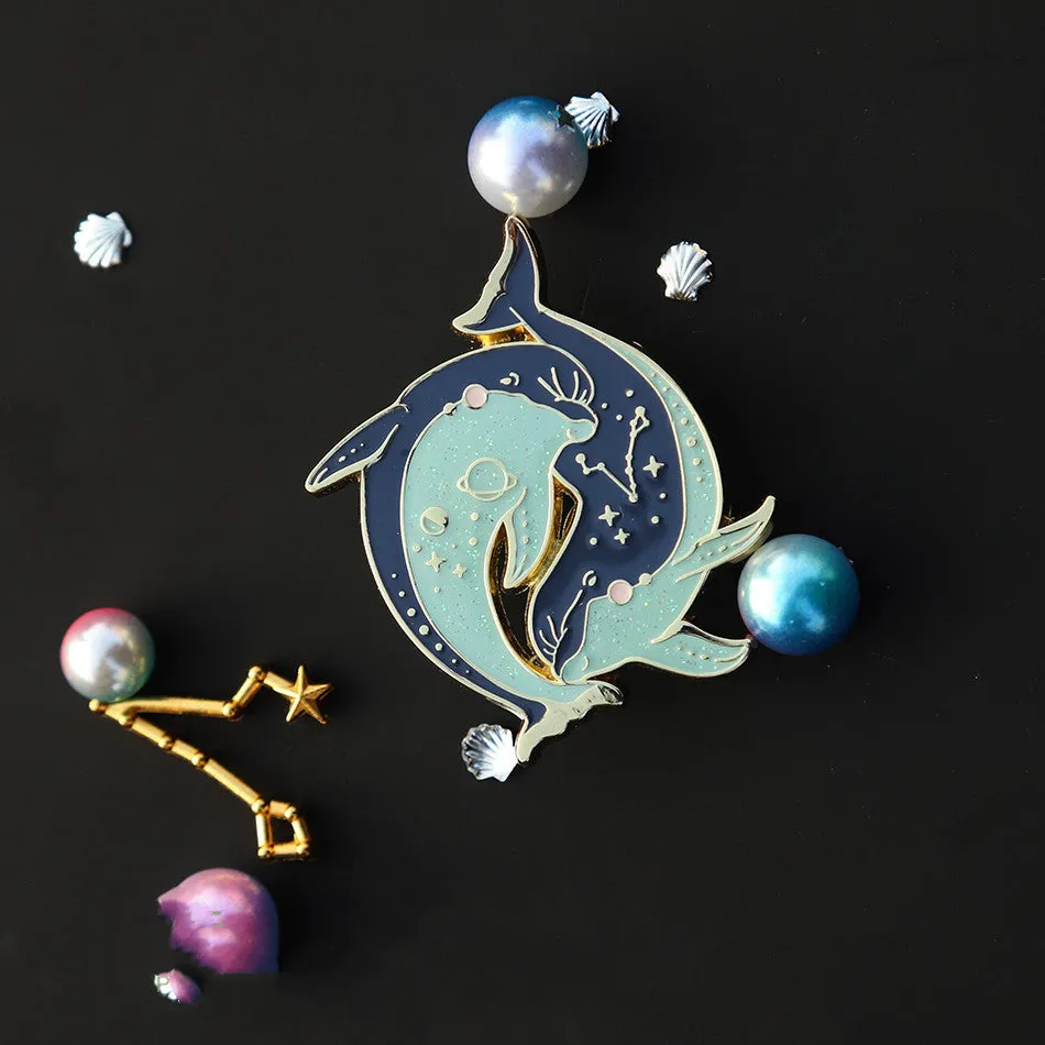 Cool Things Sneak Pisces Metal Badge Original Design Brooch Fashion Creative Personality Jewelry Dolphin Gift