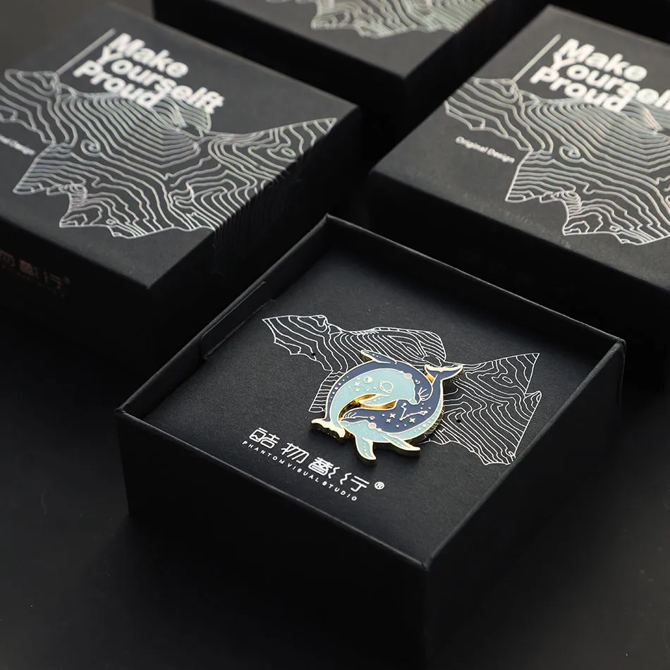 Cool Things Sneak Pisces Metal Badge Original Design Brooch Fashion Creative Personality Jewelry Dolphin Gift