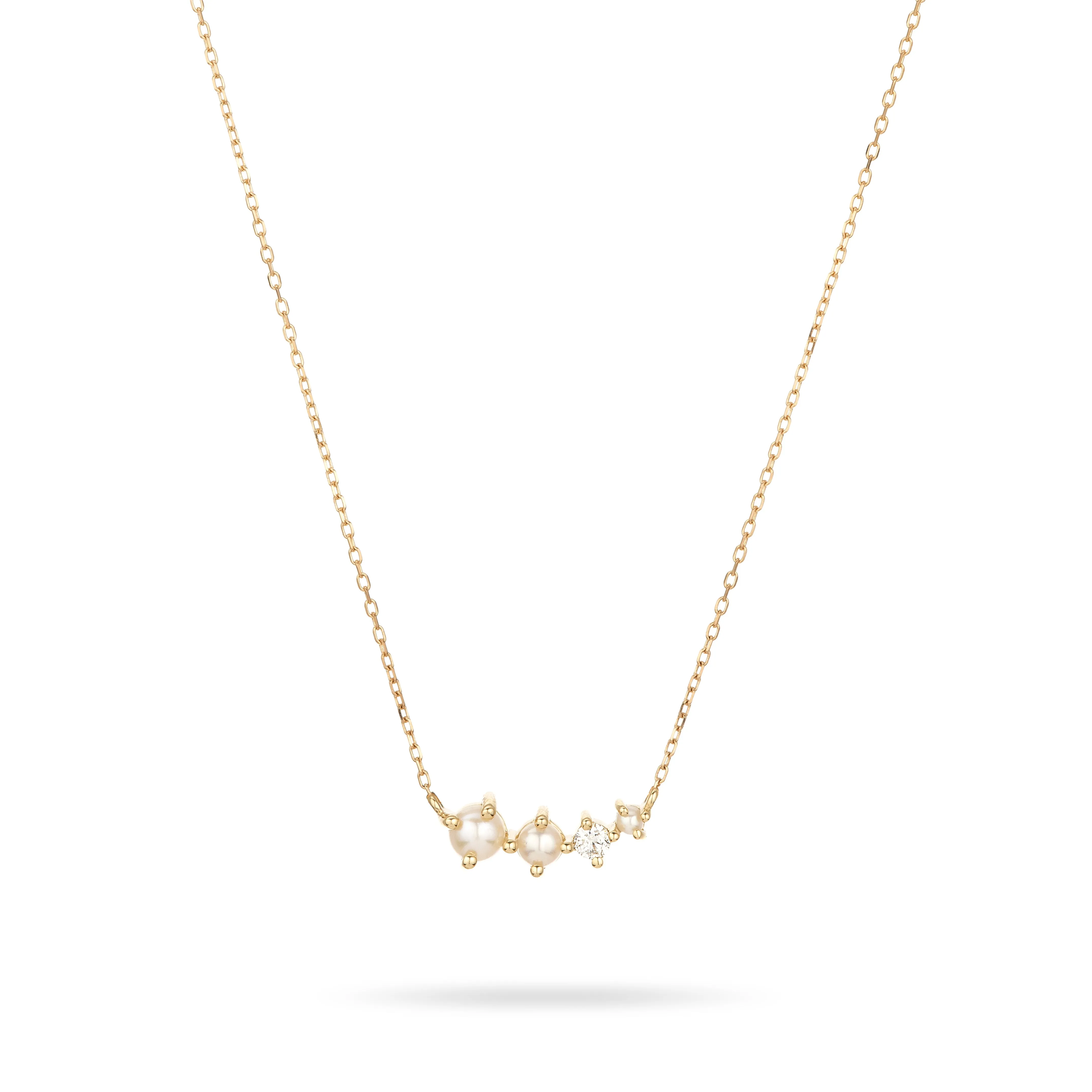 Graduated Pearl   Diamond Curve Necklace