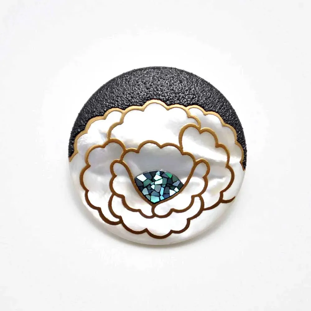 Maki-e Urushi Lacquer Brooch - White South Sea Pearl Shell / Peony -, Traditional Japanese Urushi Lacquer Jewelry