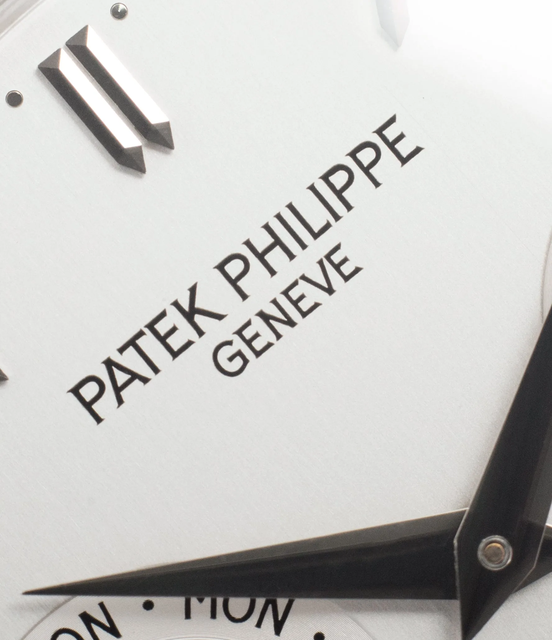 Perpetual Calendar 3940G | German Dial | Grey Gold