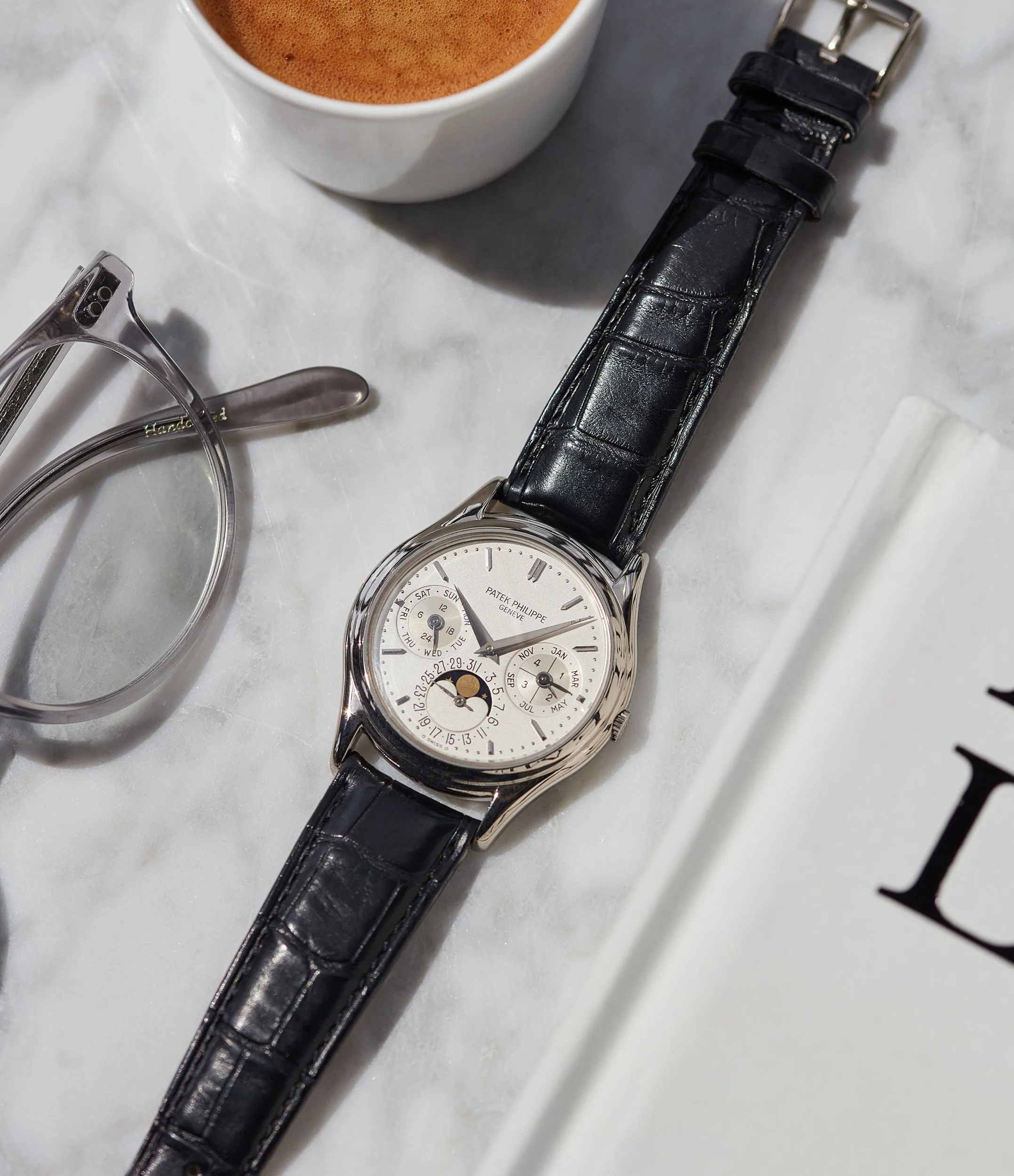 Perpetual Calendar 3940G | Grey Gold