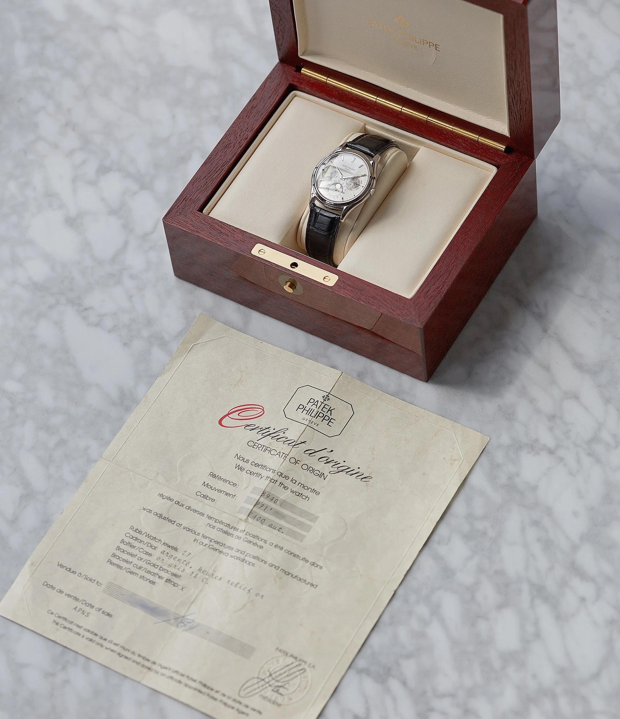 Perpetual Calendar 3940G | Grey Gold