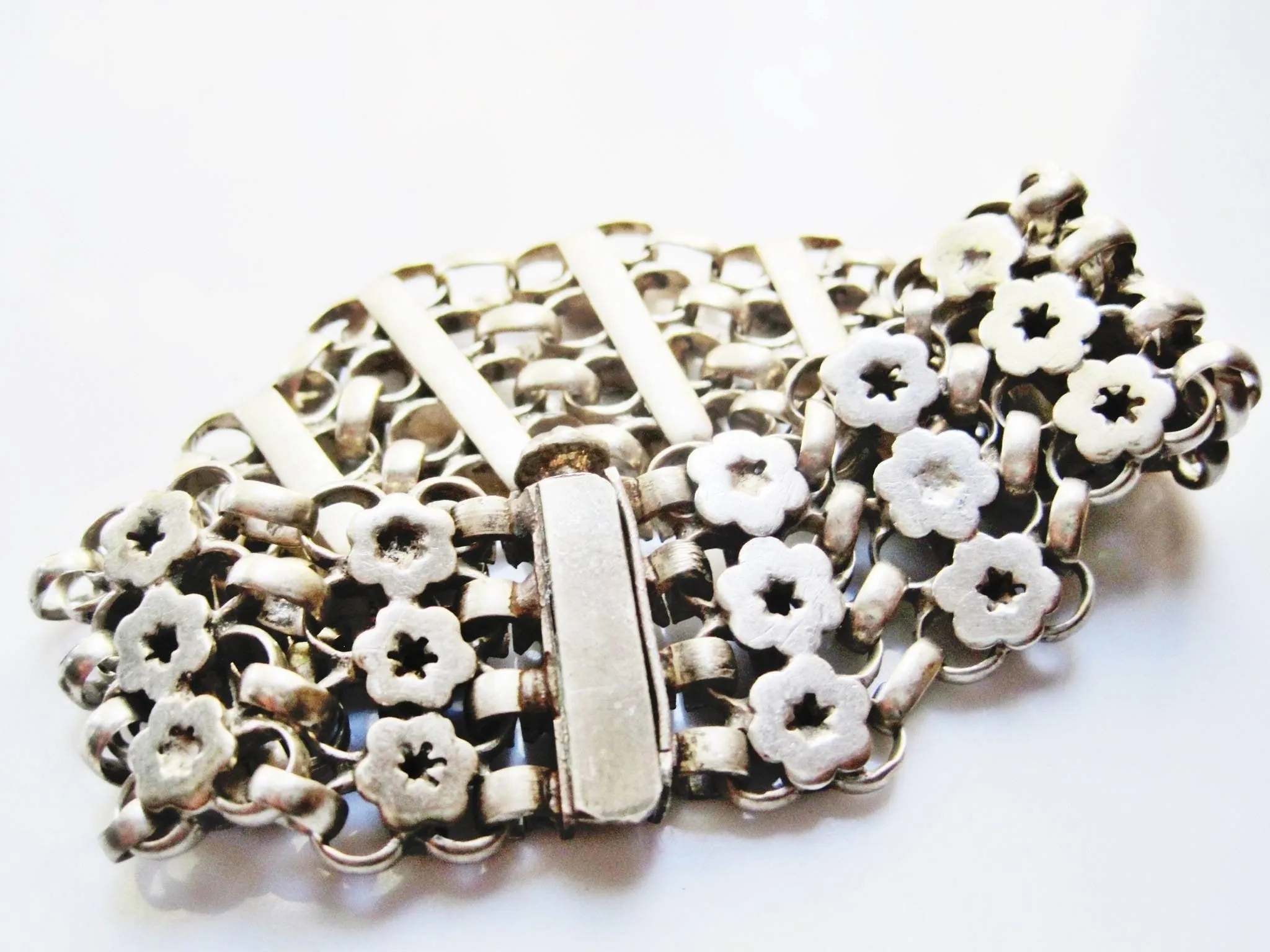 Vintage Silver Indian Flexible Bracelet from Madhya Pradesh