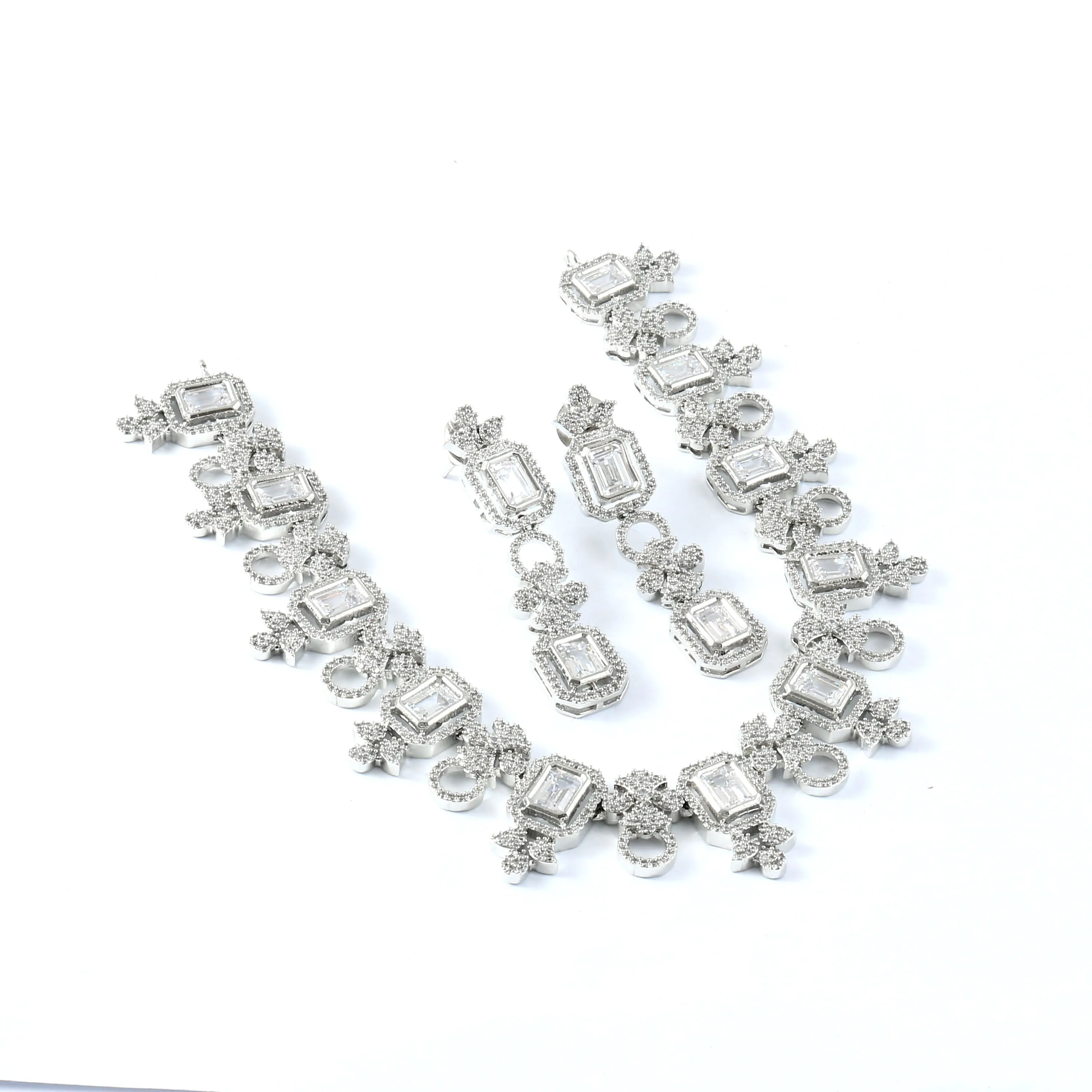 White Rhodium-Plated Cubic Zircon Necklace Set