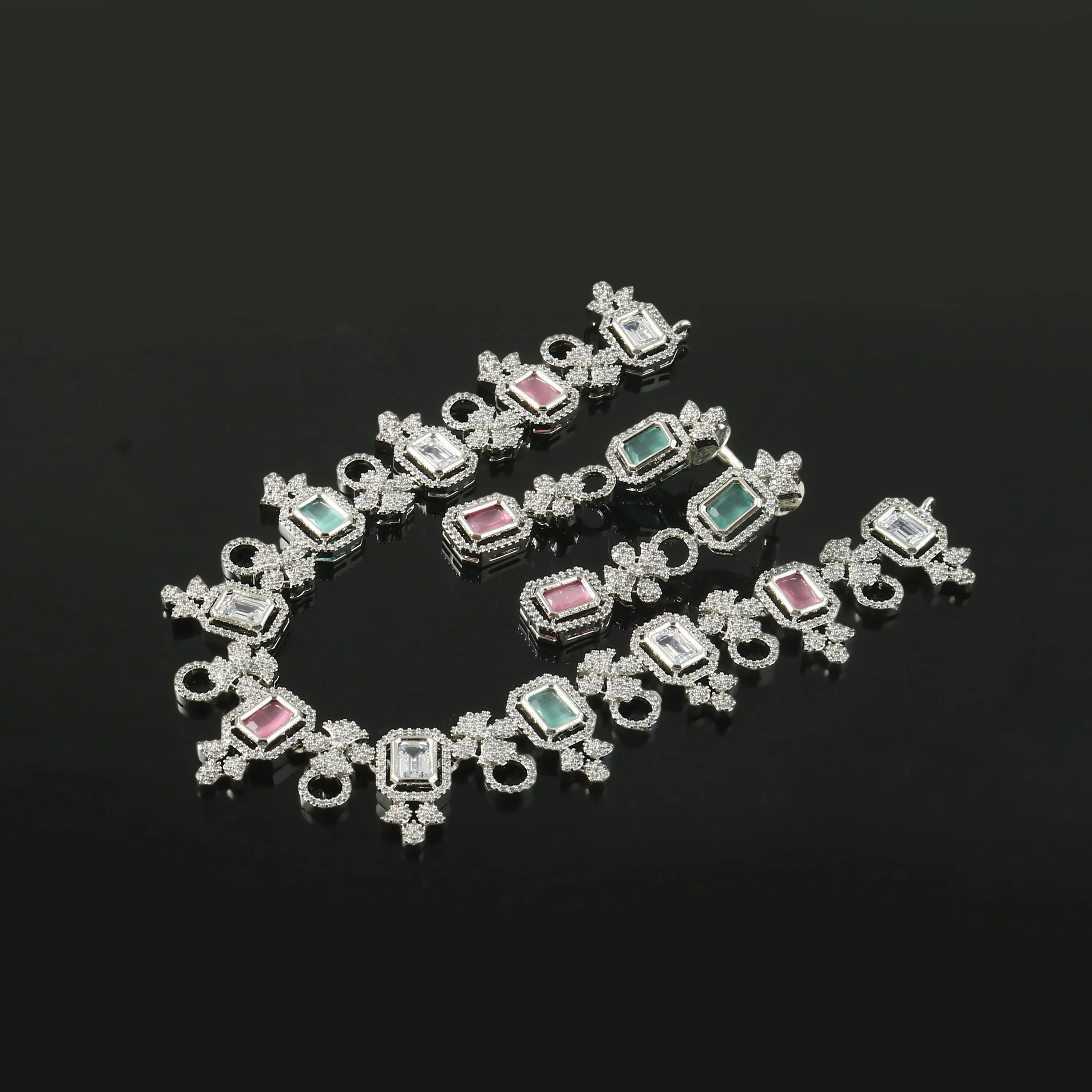 White Rhodium-Plated Cubic Zircon Necklace Set