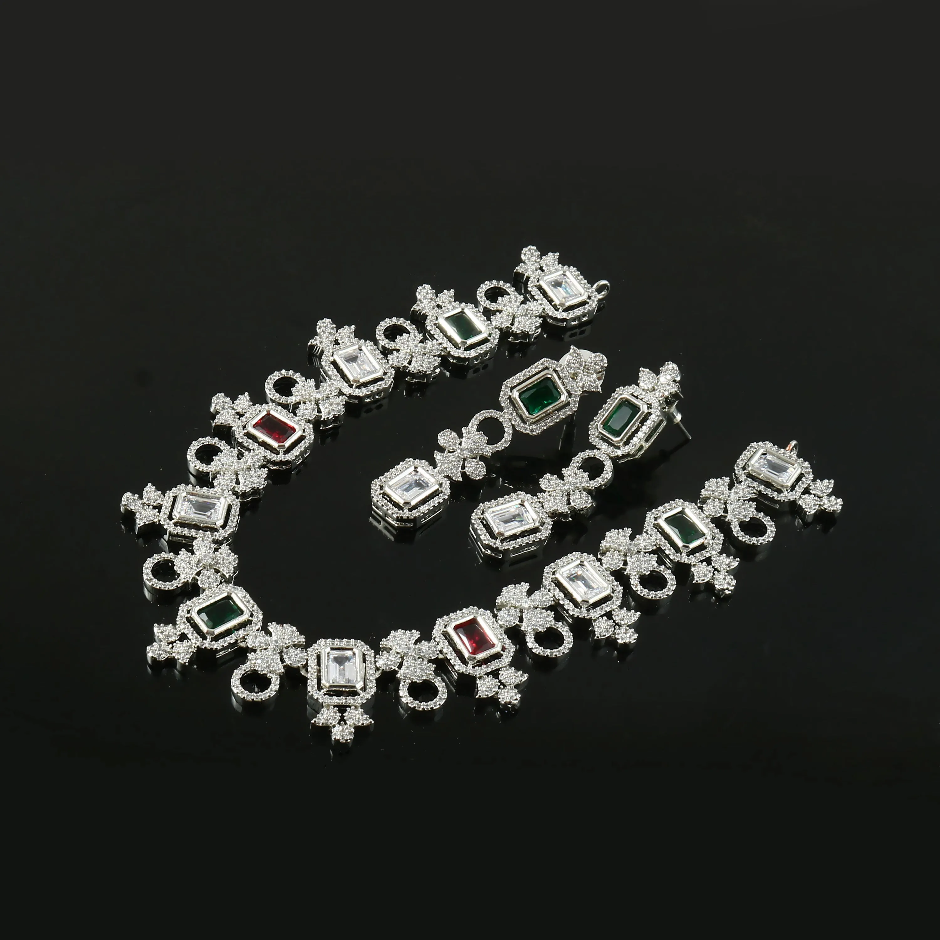 White Rhodium-Plated Cubic Zircon Necklace Set